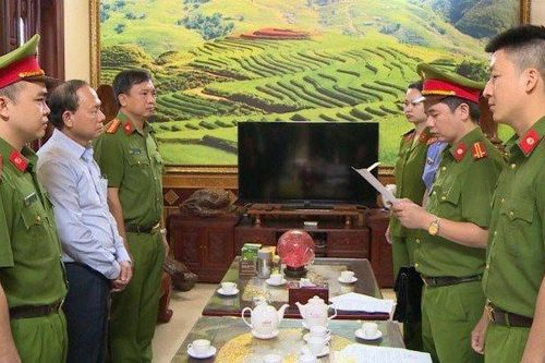 Đình chỉ sinh hoạt Đảng đối với nguyên Chủ tịch UBND huyện Thường Xuân