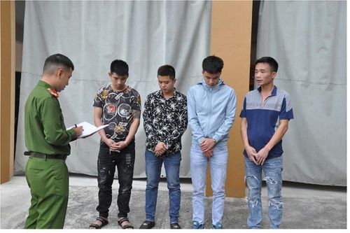 Bắt quả tang nhóm đối tượng sử dụng ma túy tại quán karaoke