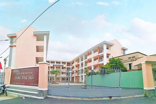 Một hiệu trưởng ở TPHCM bị phạt tiền 7,5 triệu đồng
