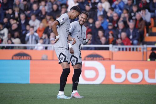 Neymar nhảy samba, PSG thắng nhọc ngày vắng Messi
