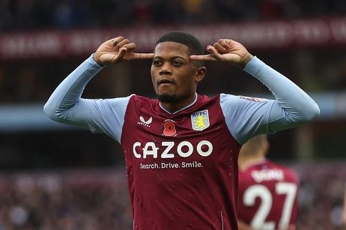 Trực tiếp bóng đá Aston Villa 3-1 Man Utd: Hàng thủ 'Quỷ đỏ' mắc sai sót