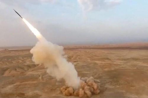 Iran thử thành công tên lửa mới