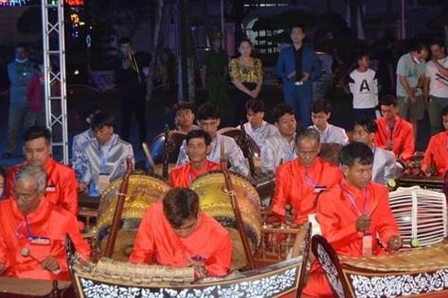 Sóc Trăng lập kỷ lục về ghe ngo ở Lễ hội Oóc Om Bóc