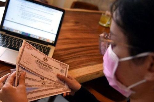 Chuyên gia: Đầu tư trái phiếu khác với gửi tiết kiệm ngân hàng