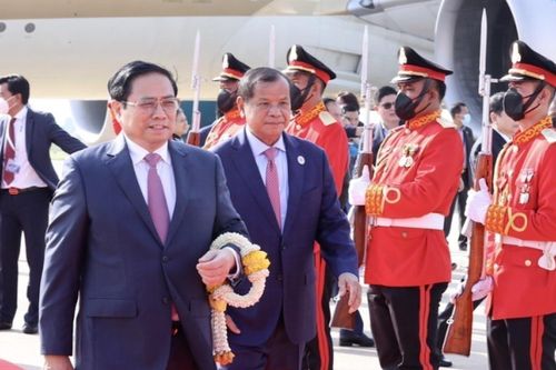 Phnom Penh rợp cờ hoa chào đón Thủ tướng Phạm Minh Chính