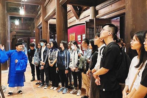 Học Hán Nôm để kết nối truyền thống và hiện đại