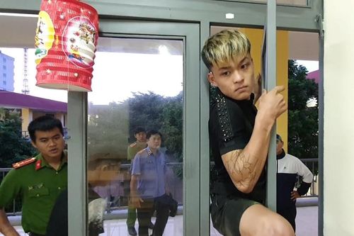 Cựu học trò 'đột nhập' trường cũ lúc nửa đêm trộm 16 chiếc máy tính