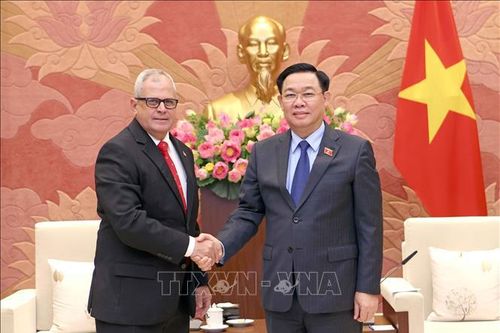 Chủ tịch Quốc hội Vương Đình Huệ tiếp Tổng Thư ký Quốc hội và Hội đồng Nhà nước Cuba