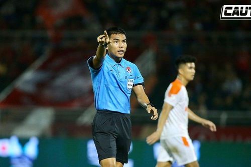 'Tình huống phạt đền oan đã phản ánh chất lượng của trọng tài ngoại'