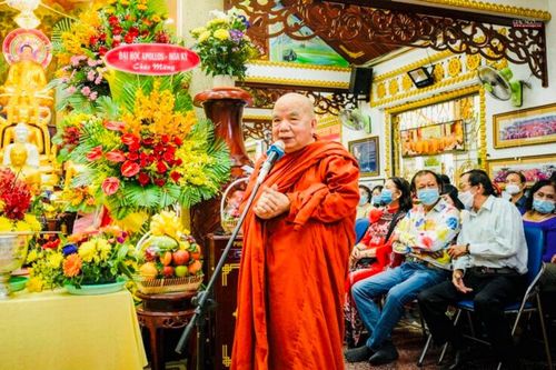 Hòa thượng Thích Thiện Tâm được trao Giải thưởng Đại đoàn kết toàn dân tộc TP.HCM