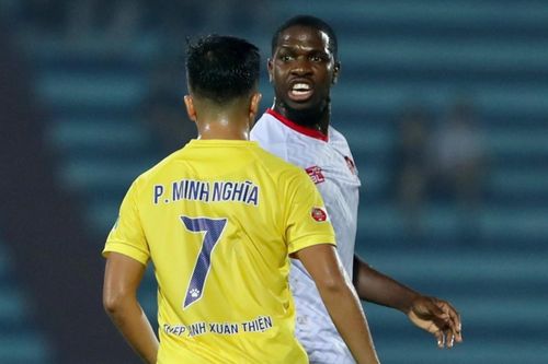 Tiền đạo hay nhất V.League tiếp tục tịt ngòi