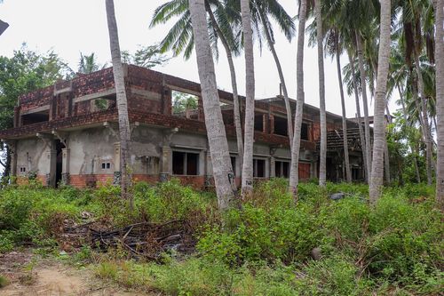 Khu du lịch 90.000 m2 xây dựng dở dang rồi bỏ hoang 17 năm
