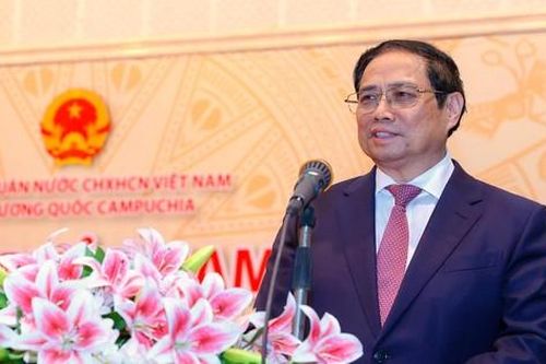 Thủ tướng: Giải quyết vướng mắc cho bà con người Việt ở Campuchia, khó mấy cũng phải làm!