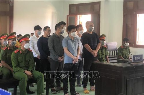 Phú Yên: Tuyên án 7 bị cáo tàng trữ trái phép vũ khí quân dụng