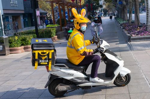 'Shipper vất vả nhất Trung Quốc' làm việc 17 giờ, giao 65 đơn/ngày