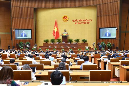 Quốc hội thông qua Luật Thực hiện dân chủ ở cơ sở