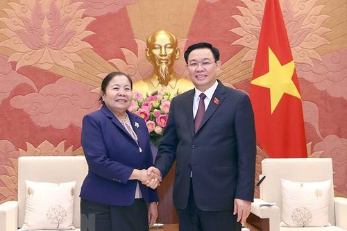 Việt Nam-Lào thúc đẩy hợp tác phát triển nguồn nhân lực chất lượng cao