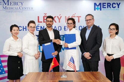 Phòng khám da liễu Mercy nhận Chuyển giao công nghệ làm đẹp độc quyền Châu Âu
