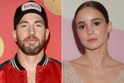 Chris Evans hẹn hò