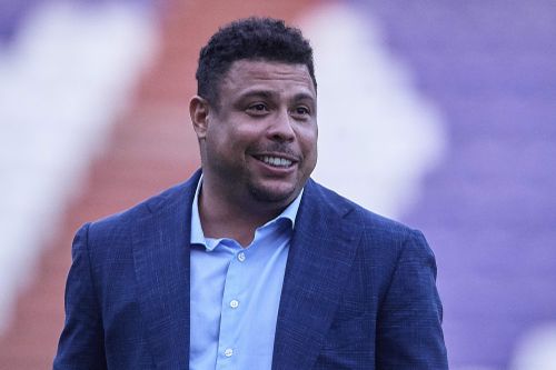 Ronaldo 'béo' rao bán Valladolid