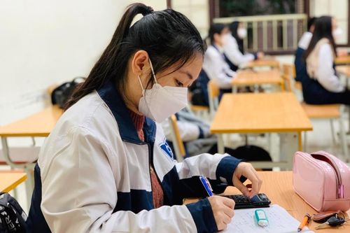 Chứng chỉ đầu tiên của Hội đồng Anh được cấp phép trở lại