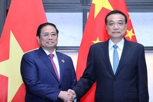 Thủ tướng Phạm Minh Chính hội kiến người đồng cấp Trung Quốc Lý Khắc Cường