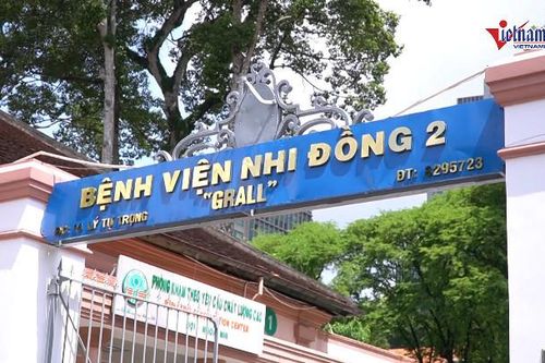 Bé 17 tháng tuổi tử vong nghi bị bạo hành có nhiều vết bầm trên cơ thể