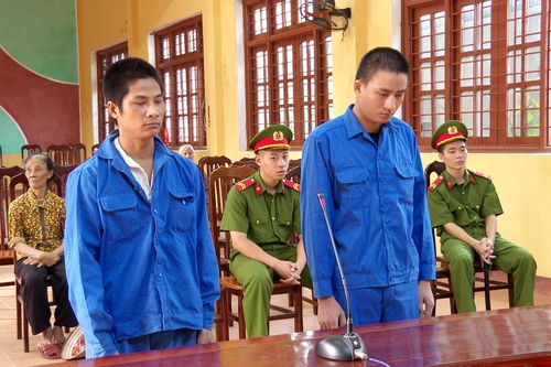 42 tháng tù cho 2 đối tượng tàng trữ trái phép chất ma túy