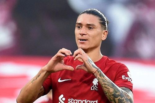 Nunez lập cú đúp giúp Liverpool bám sát MU