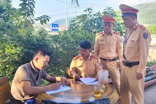 Hà Tĩnh: Công an vào cuộc xử lý vi phạm trật tự giao thông