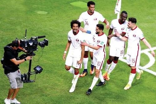 Thái Lan tìm cách mua bản quyền World Cup phút chót