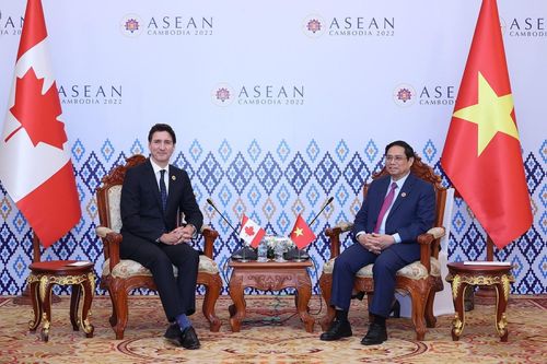 Thủ tướng Phạm Minh Chính tiếp Thủ tướng Canada Justin Trudeau
