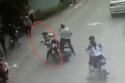 Đồng Nai: Nạn nhân trong vụ nam sinh đánh nhau bị đứt 8 sợi gân cơ