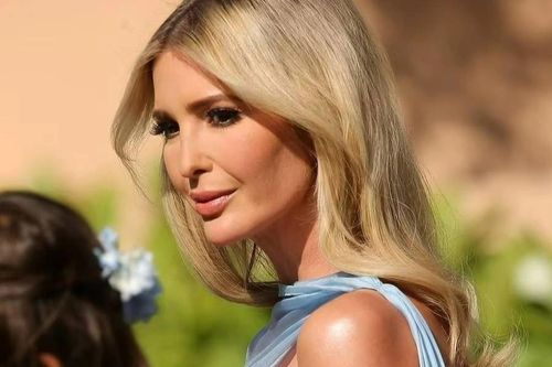 Phù dâu Ivanka Trump trong lễ cưới em gái