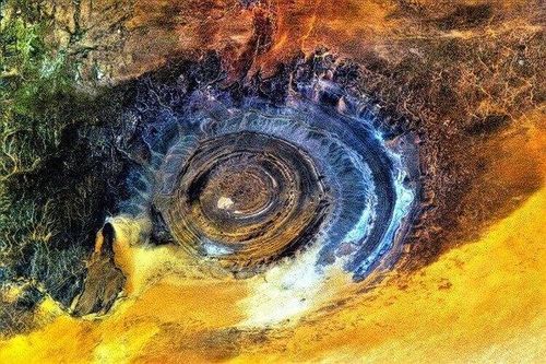 Bí ẩn về 'con mắt khổng lồ' giữa sa mạc Sahara