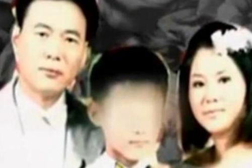 Mẹ phát hiện con trai 'đã chết' 17 năm trước vẫn còn sống