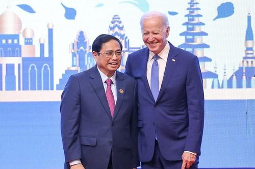 Thủ tướng gặp Tổng thống Hoa Kỳ và Thủ tướng các nước Canada, Australia, Singapore