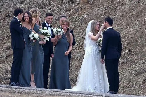 Tài tử phim 'Chạng vạng' Taylor Lautner kết hôn