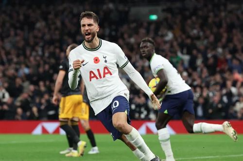 Tottenham thắng nhọc Leeds sau cuộc rượt đuổi tỷ số điên rồ ở London