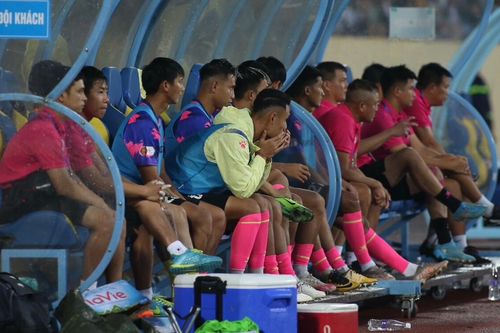 Hà Nội FC vô địch trong ngày 'hai người em' phải có một đội xuống hạng Nhất 2023