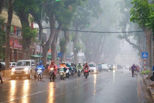 Không khí lạnh tràn về gây mưa nhỏ ở Bắc Bộ, Nam Bộ chiều tối mưa rào