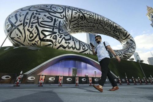 Dubai 'giàu càng thêm giàu' nhờ World Cup Qatar 2022