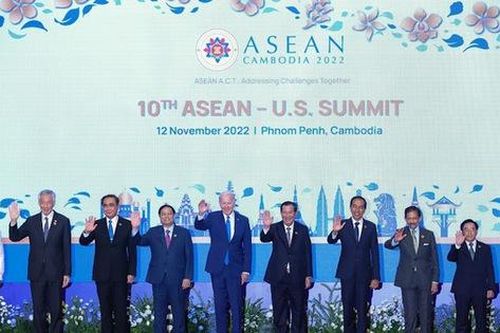 Infographics: Điểm lại hoạt động nổi bật của Thủ tướng Phạm Minh Chính trong chuyến thăm Vương quốc Campuchia và dự hội nghị cấp cao ASEAN 40,41