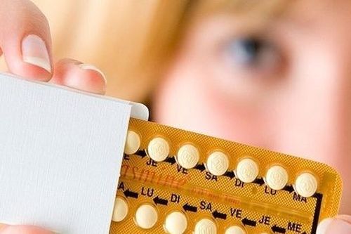 Tắc mạch máu vì dùng thuốc tránh thai suốt 4 năm