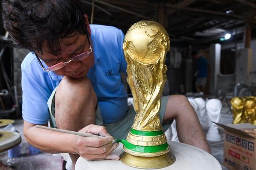 'Cup vàng thế giới' Qatar 2022 giá từ 70.000 đồng xuất hiện ở Hà Nội
