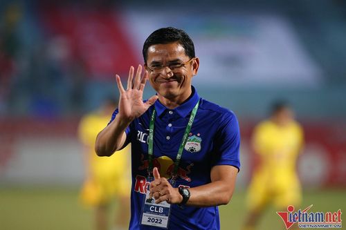 Dàn HLV 'khủng' có thể chia tay sau V-League 2022