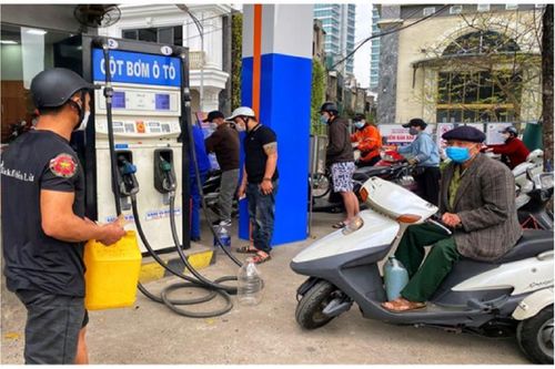 Cảnh báo người dân tuyệt đối không nên tích trữ xăng dầu