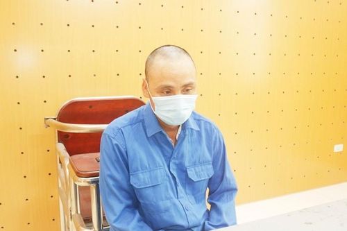 'Yêu râu xanh' lập mưu đòi 'khám người' bé gái rồi giở trò dâm ô