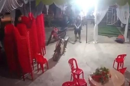 Nghi phạm nổ 7 phát súng vào tiệc cưới đã ra đầu thú