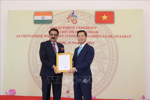 Trao quyết định bổ nhiệm Lãnh sự danh dự Việt Nam tại Gujarat (Ấn Độ)